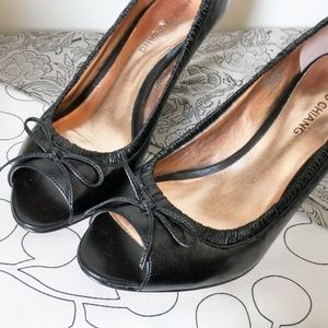 Arturo Chiang Black Leather Peep Toe Heels Size 8